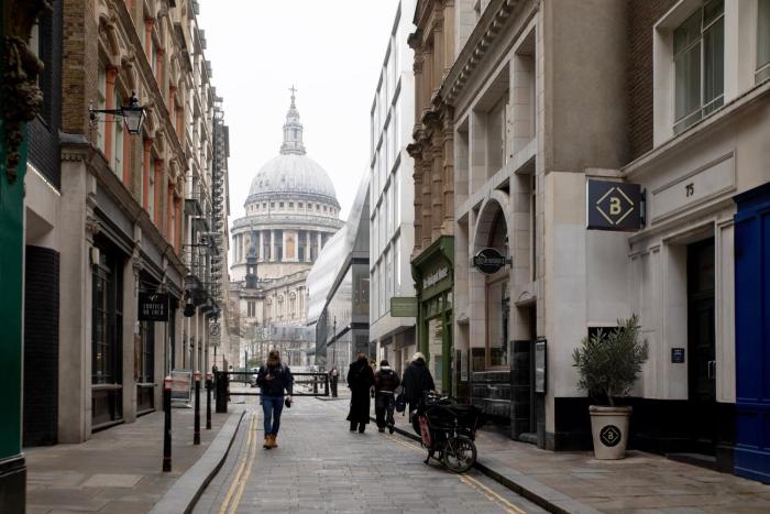 bob w st pauls london