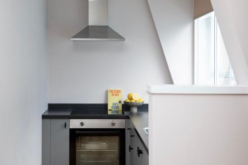 bob w st pauls london