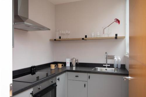 bob w st pauls london