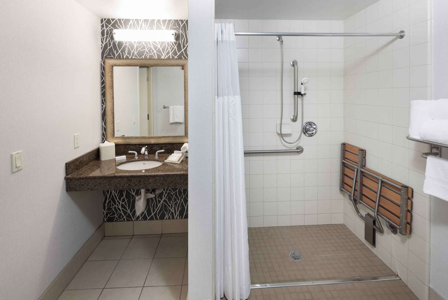 hilton garden inn detroit novi