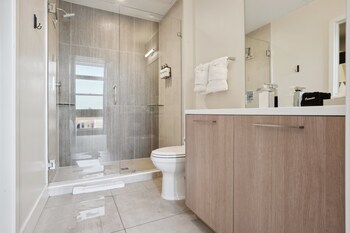 skyline penthouse espadin lohi