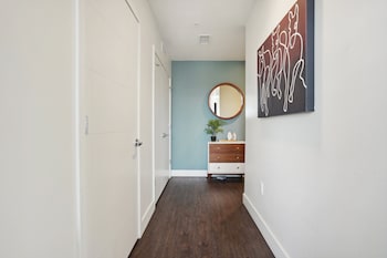 skyline penthouse espadin lohi