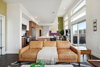 skyline penthouse espadin lohi