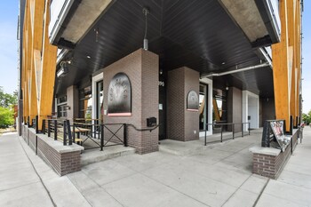 skyline penthouse espadin lohi