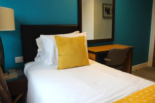 maze apartments and rooms