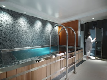 the athenaeum hotel and residences