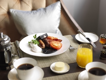 the athenaeum hotel and residences