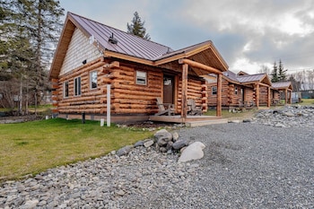 Lakeshore Cabins,1344 Lake Shore Dr,3 star
