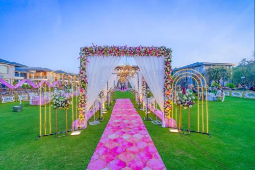 excel hotels and resorts corbett