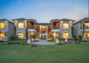 excel hotels and resorts corbett