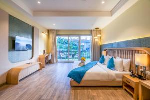 excel hotels and resorts corbett