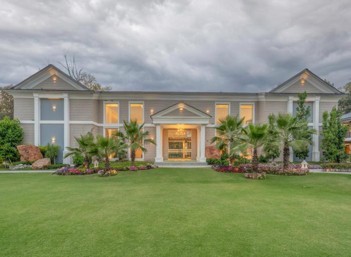 excel hotels and resorts corbett