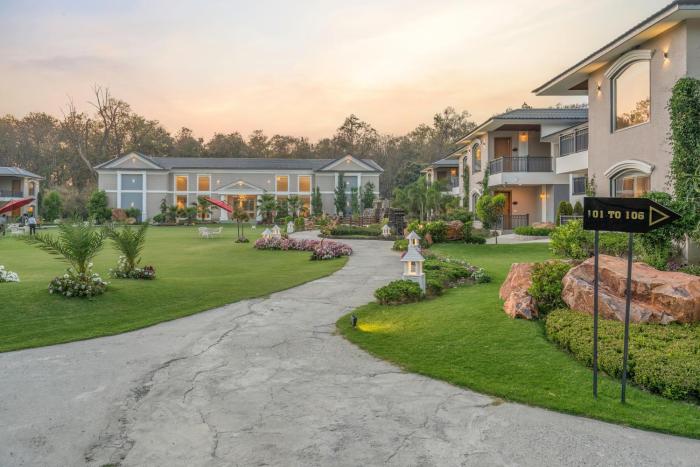 excel hotels and resorts corbett