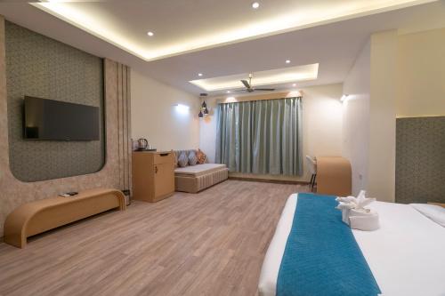 excel hotels and resorts corbett