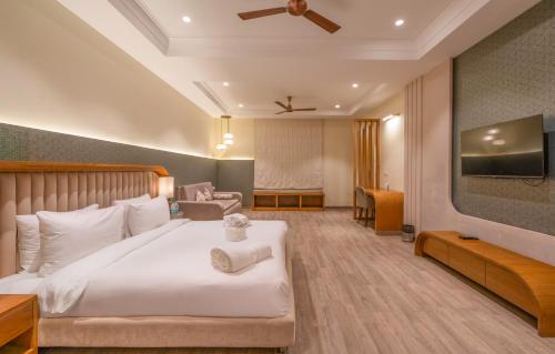 excel hotels and resorts corbett