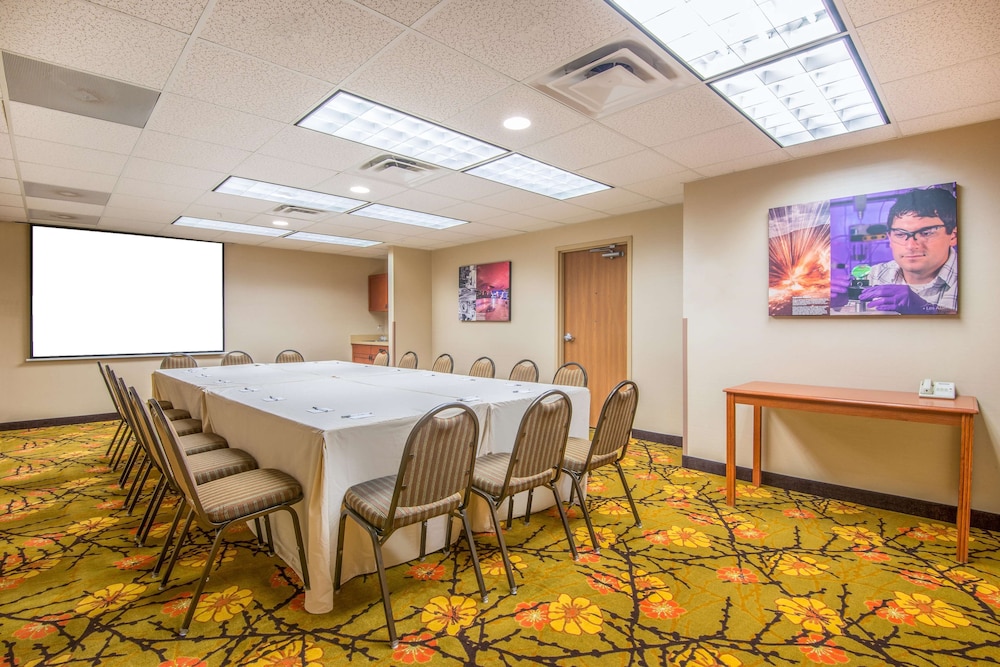 hampton inn and suites los alamos white rock