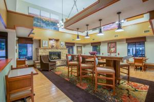 Hampton Inn & Suites Los Alamos White Rock,Los Alamos>>Espanola,3 star