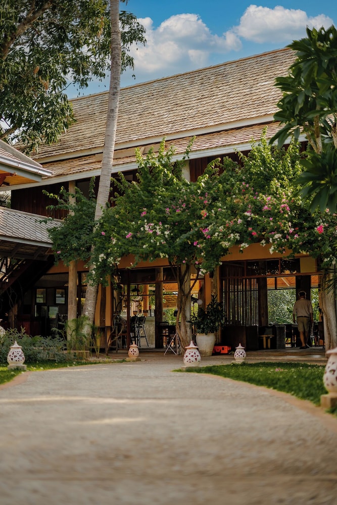 my dream boutique resort