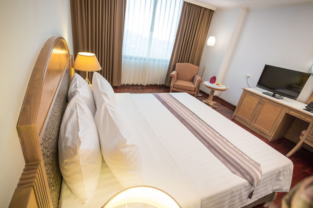 grand tower inn rama vi hotel