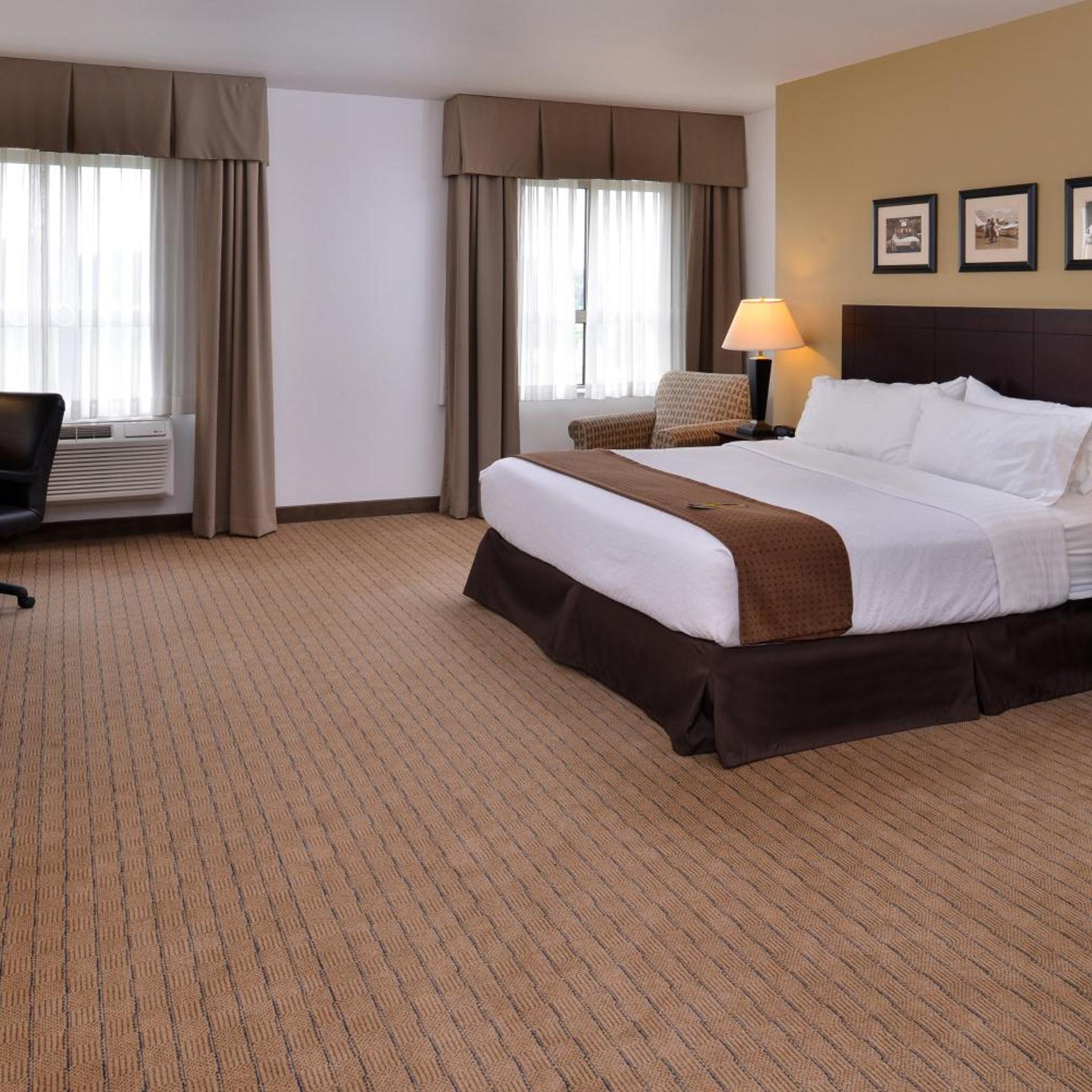 holiday inn madison at the american center by ihg