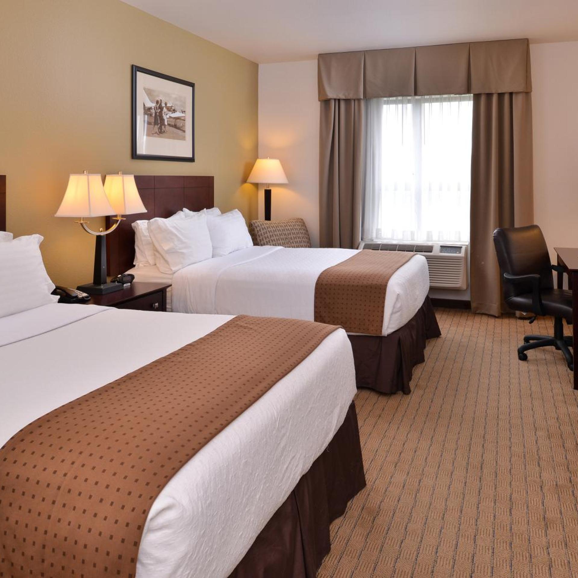 holiday inn madison at the american center by ihg