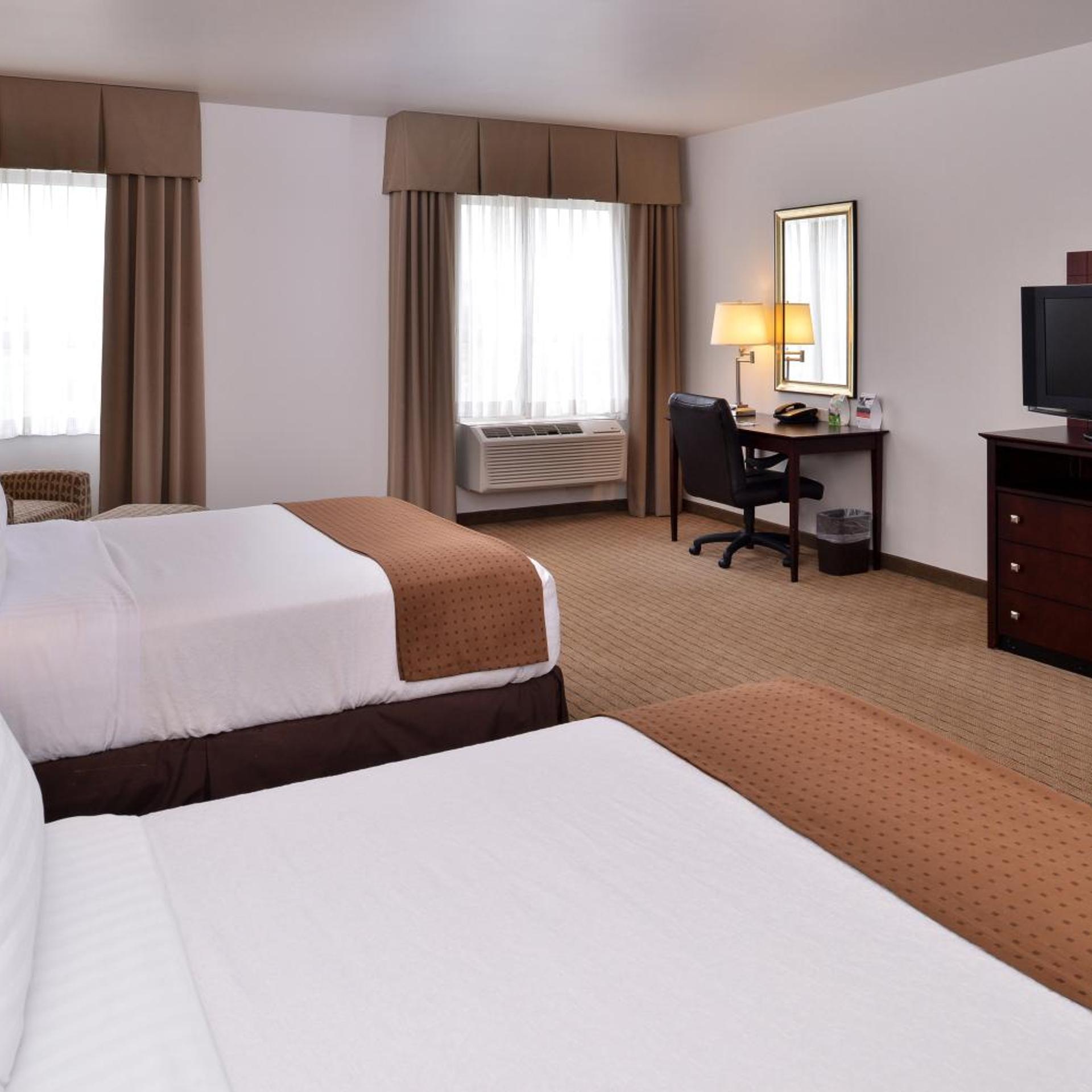 holiday inn madison at the american center by ihg