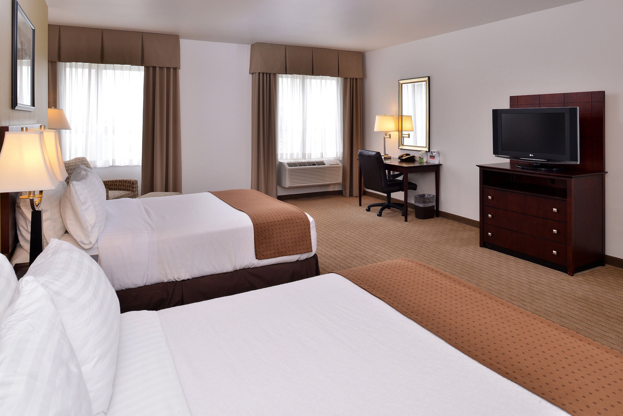 holiday inn madison at the american center by ihg