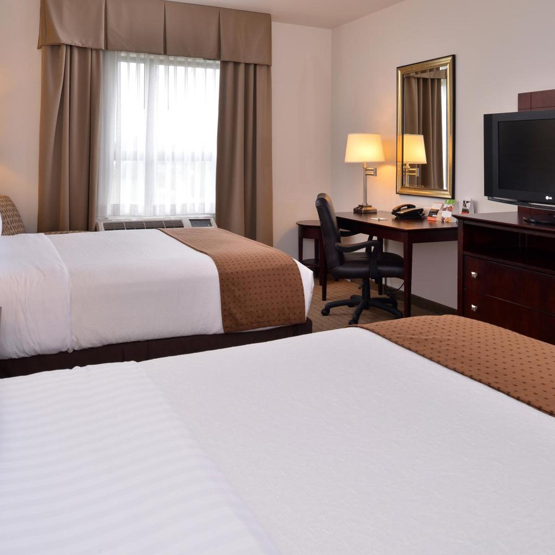 holiday inn madison at the american center by ihg