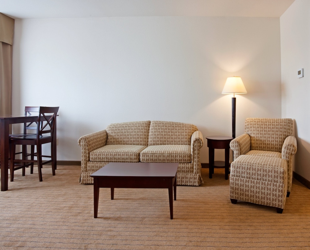 holiday inn madison at the american center by ihg