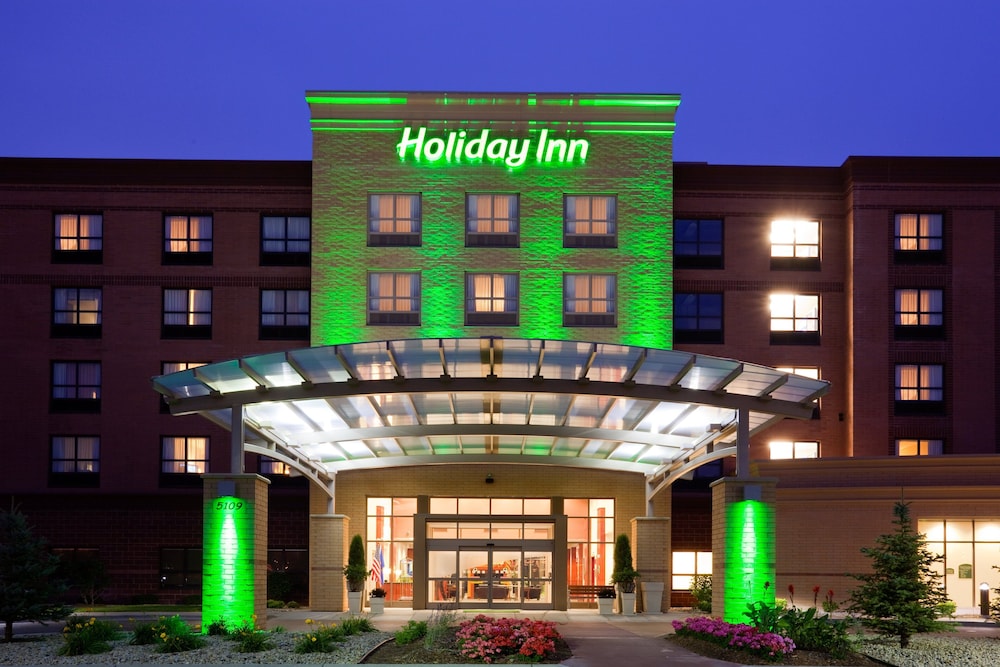 holiday inn madison at the american center by ihg
