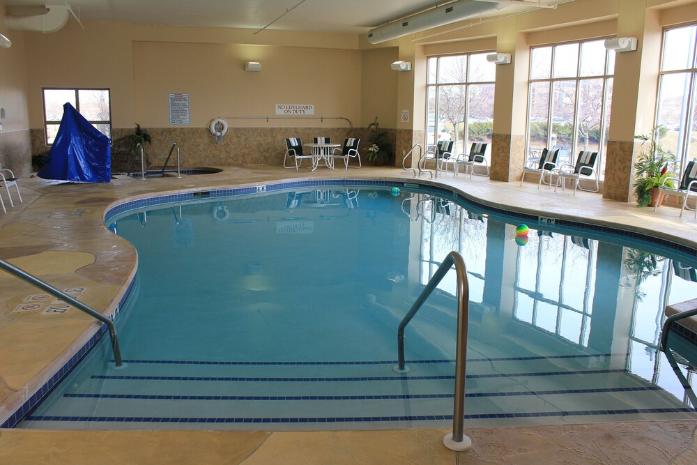 holiday inn madison at the american center by ihg