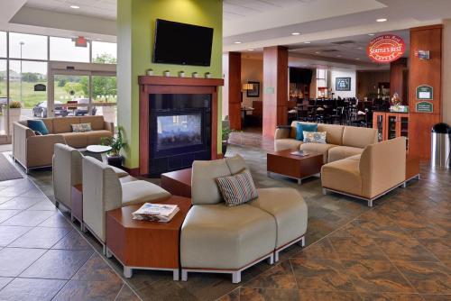 holiday inn madison at the american center by ihg