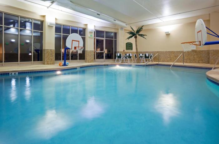 holiday inn madison at the american center by ihg