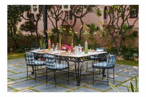 ama stays and trails rang mahal jaipur