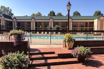quality inn morganton
