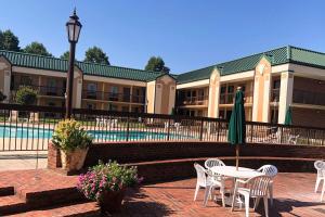 quality inn morganton