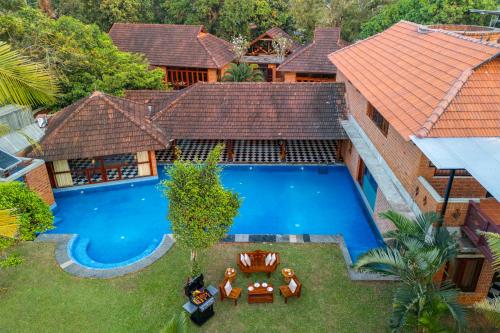 ama stays and trails lily pad kumarakom