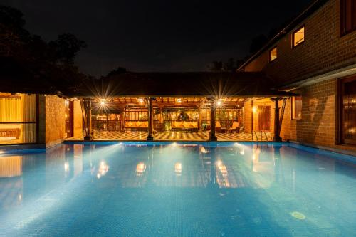 ama stays and trails lily pad kumarakom