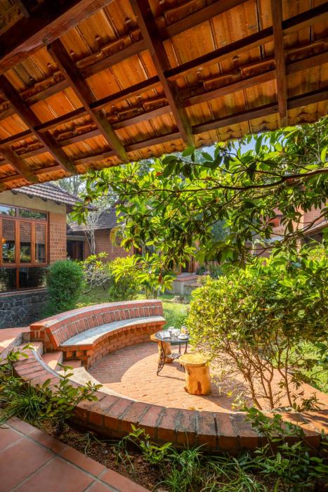 ama stays and trails lily pad kumarakom