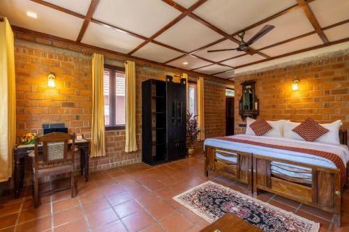 ama stays and trails lily pad kumarakom