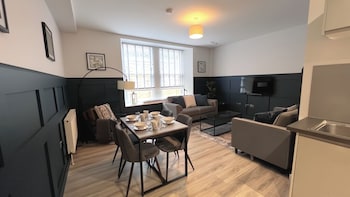 St John's Apartments,,4 star