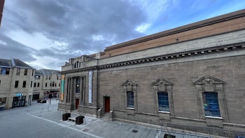 St John's Apartments,,4 star