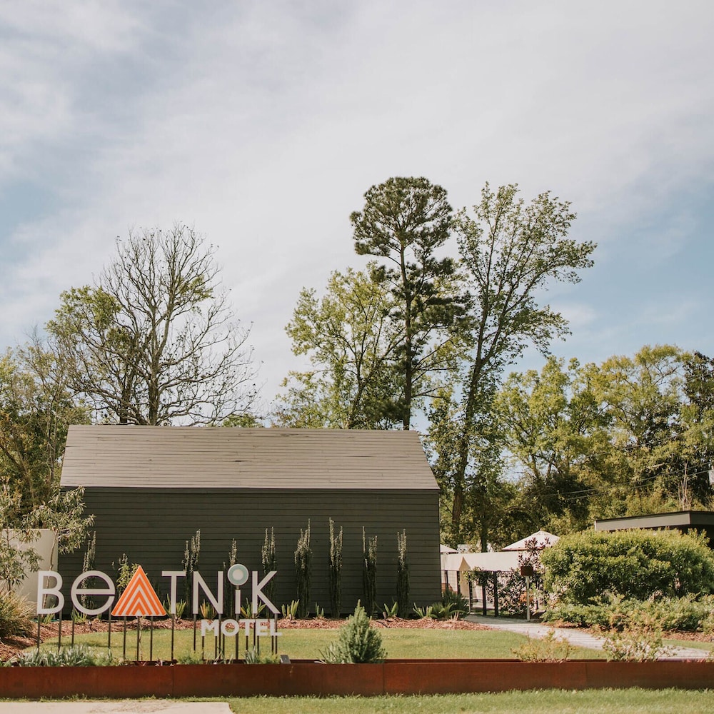 hotel beatnik