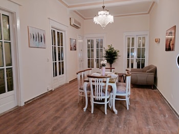 Yacoubian Apartments In Downtown Cairo,34 Talaat Harb,5 star