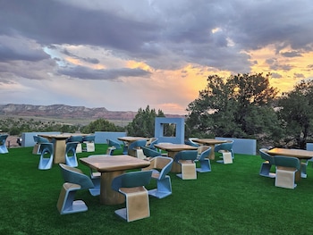 Clear Sky Resorts- Bryce Canyon Unique Stargazing Domes,,4 star