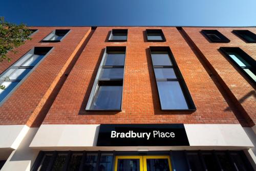 bradbury place