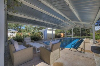 Weitz Haven,113 Weitz Rd.,4 star