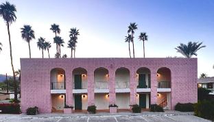 palm desert suites