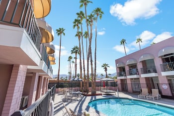 Palm Desert Suites,,2 star