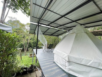 amornkeeree khao sok camping